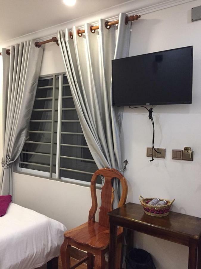 Twin Home Guesthouse Kampot Esterno foto