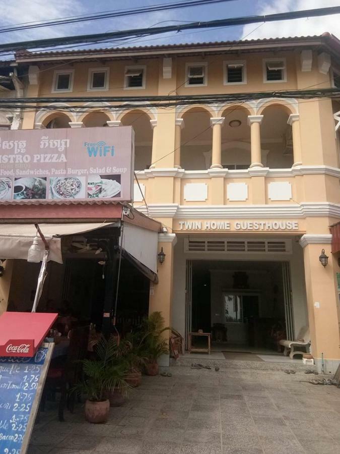 Twin Home Guesthouse Kampot Esterno foto