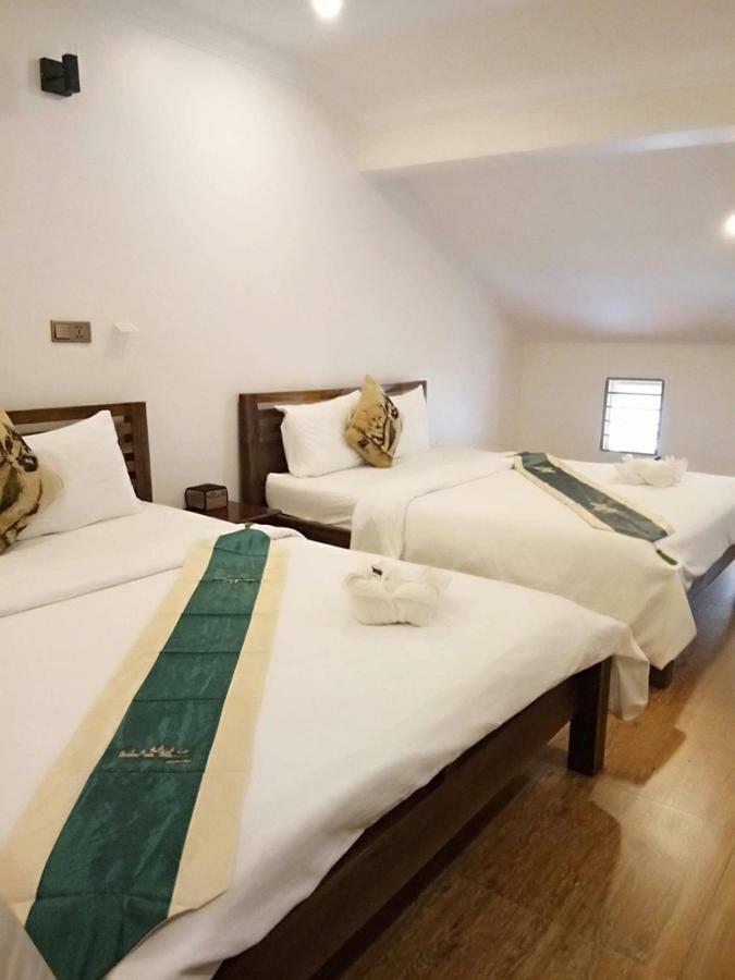 Twin Home Guesthouse Kampot Esterno foto